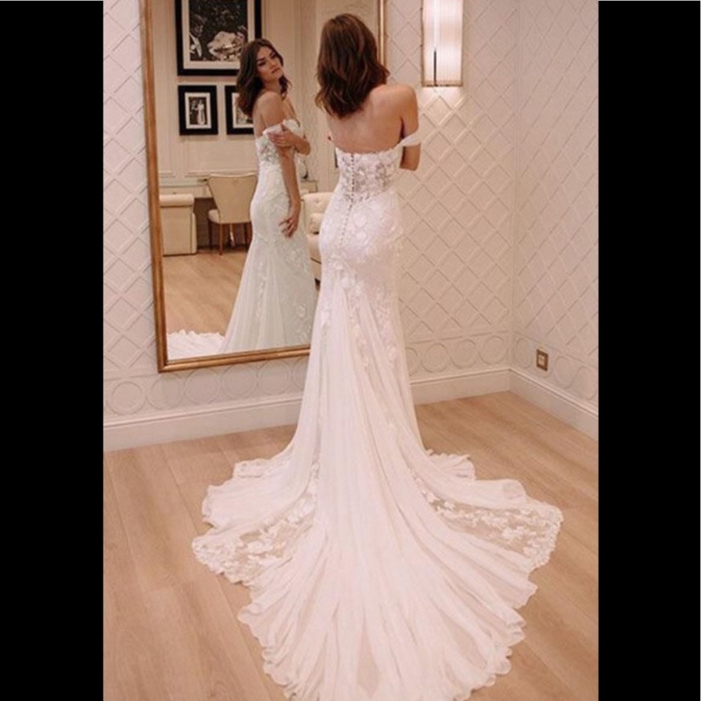 New Wedding Dress - Picture 2 of 5